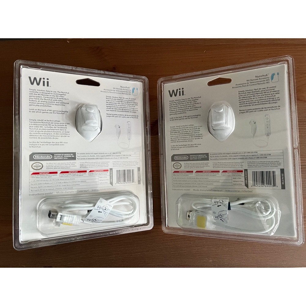 NWT Nintendo Wii NunchuK Accessory RVL-A-FW-USZ White Authentic 2 Pack - Picture 2 of 8